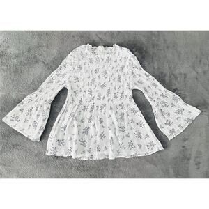 Adiva Smocked Babydoll Floral Bell Sleeve Boho Style Lightweight Shirt Size M